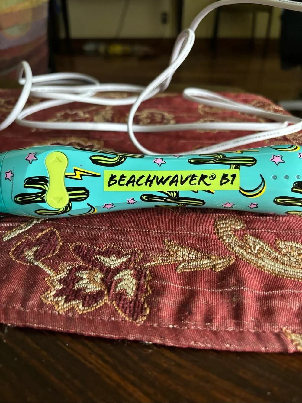 The Beachwaver Co. Turquoise & Pink Curling Wand